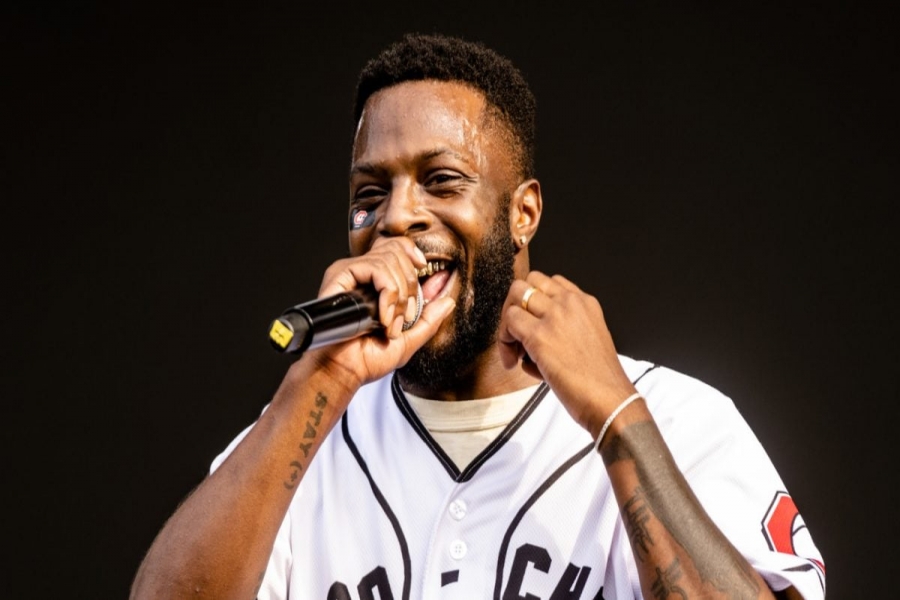 Upcoming100-On Tuesday (January 23), the TDE rapper released live ...